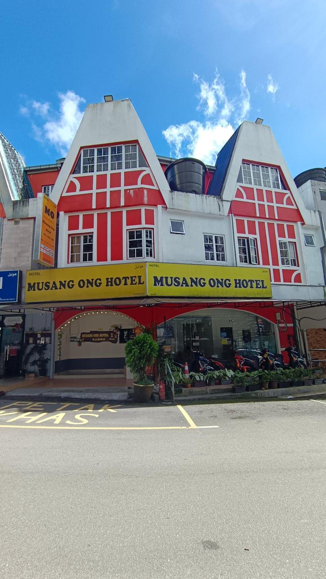 קמרון היילנדס Musang Ong Hotel מראה חיצוני תמונה